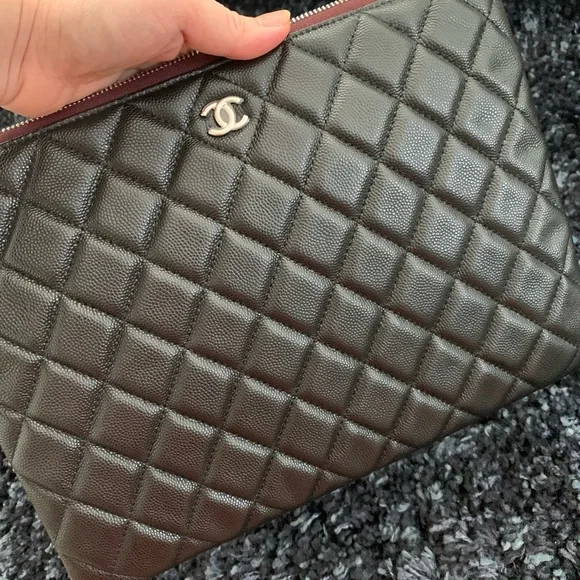 Chanel classic caviar clutch pouch - Picture 3 of 10